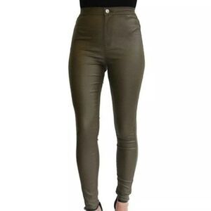 Almost Famous High Rise Skinny Leg Junior's Coated Finish olive Jeans size 3 NWT